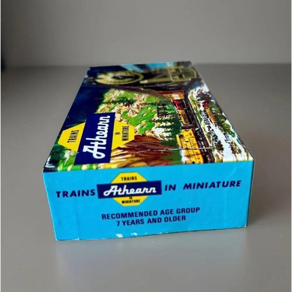 Vintage Athearn HO Scale Santa Fe F-7A Diesel Locomotive Blue Yellow Boxed
